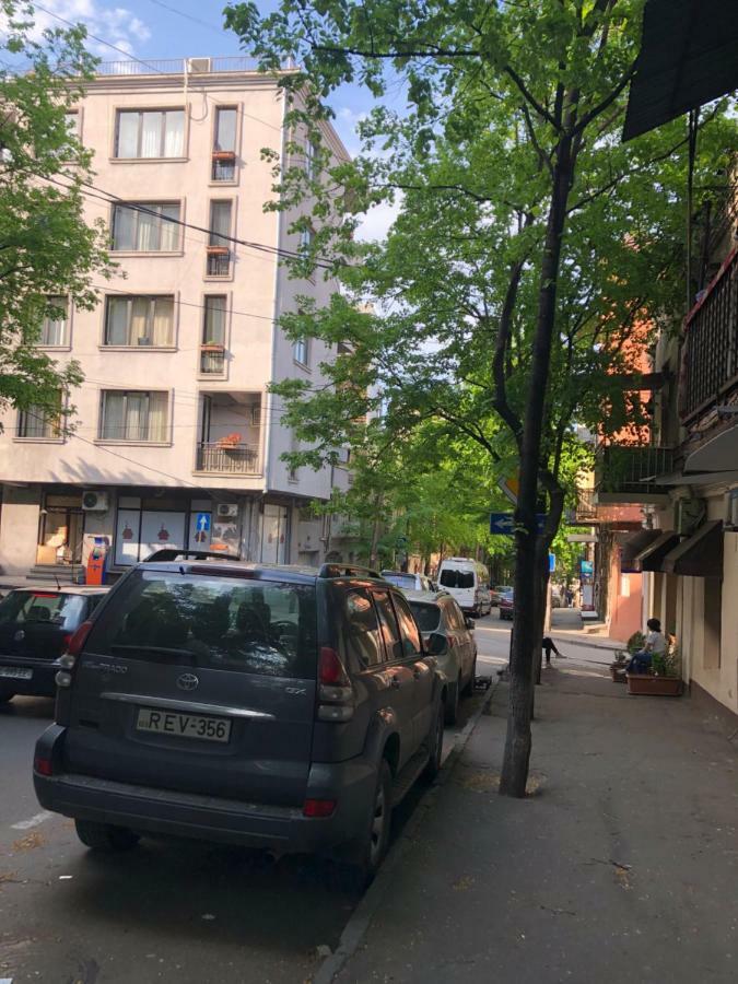 Апартаменты Tatishvili 18 Тбилиси Экстерьер фото